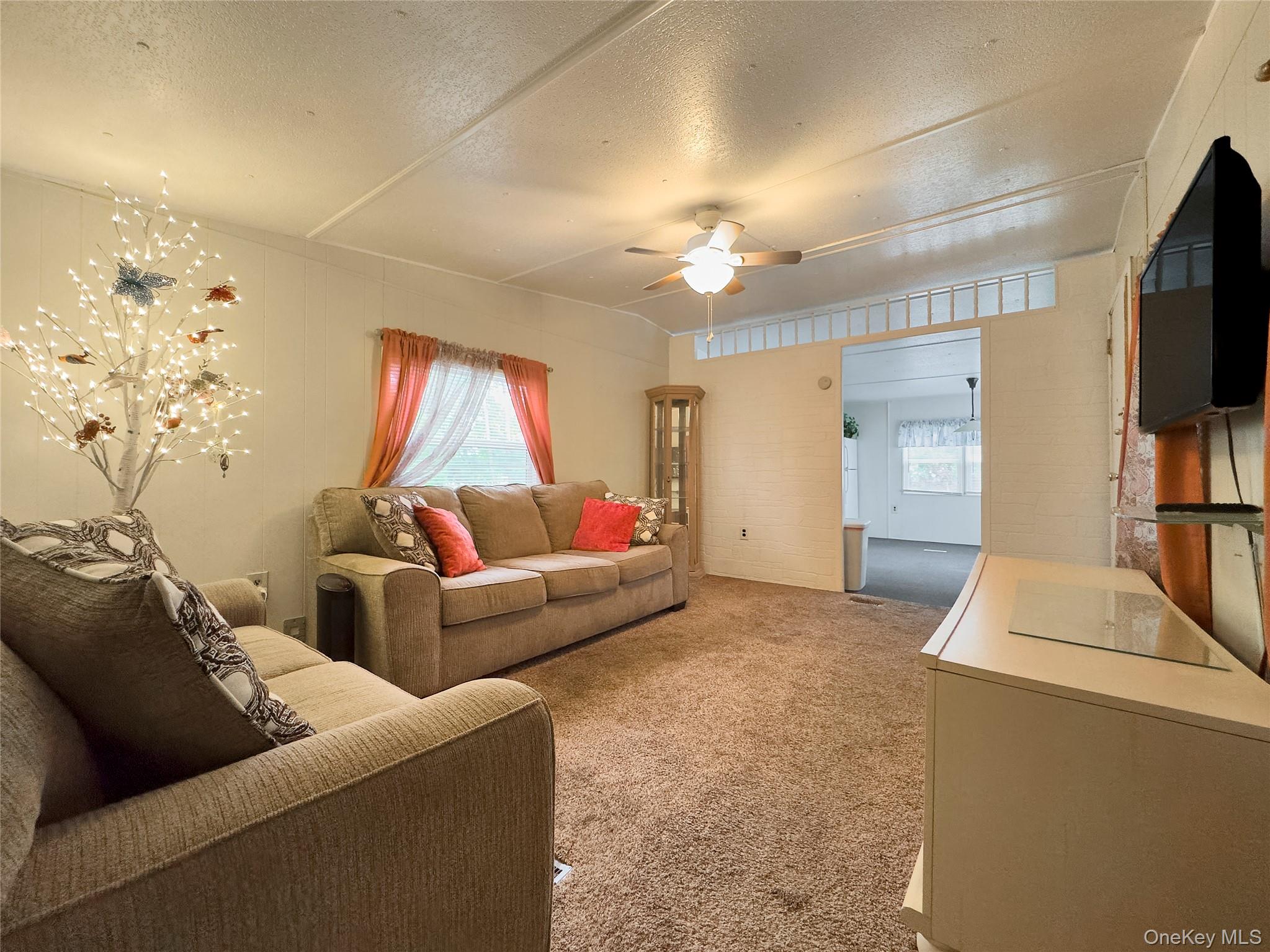 #5 photo, 1964 Riveroad Road, Riverhead , NY 11933