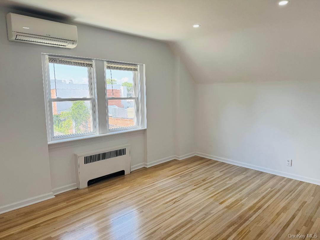 #15 photo, 8012 188th Street, Jamaica Estates , NY 11423