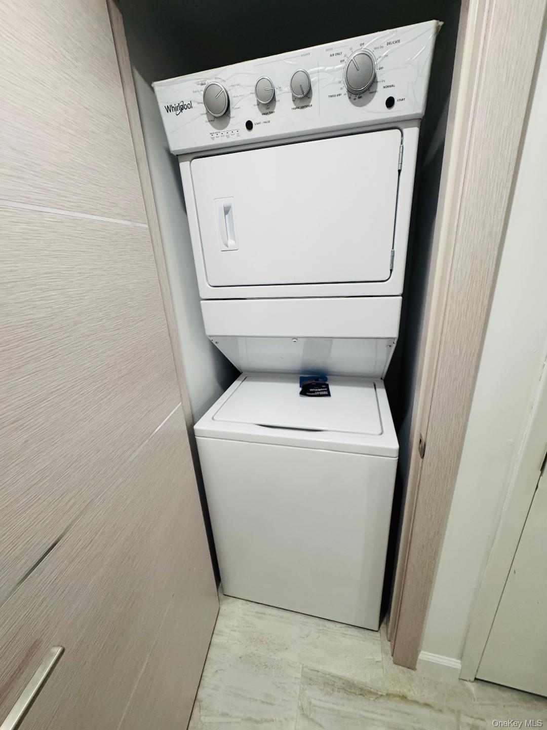 #20 photo, 8012 188th Street, Jamaica Estates , NY 11423