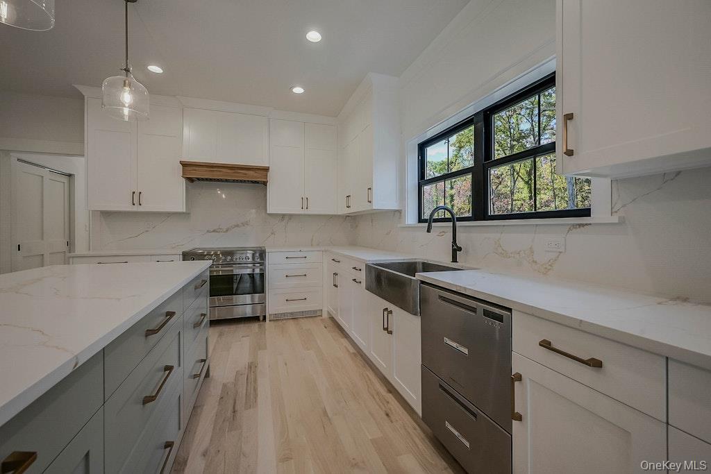 #15 photo, 20 Bunker Lane, Middle Island , NY 11953