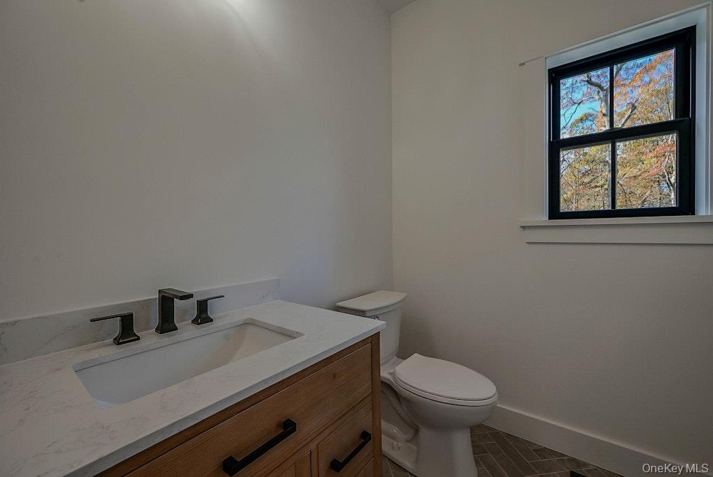 #19 photo, 20 Bunker Lane, Middle Island , NY 11953