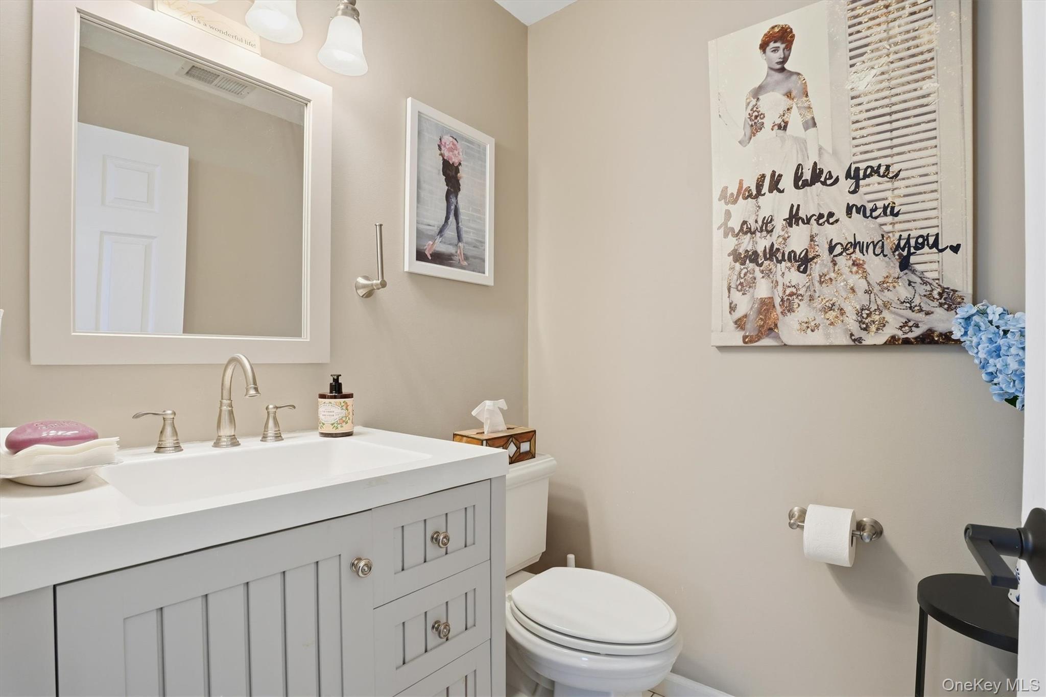 #14 photo, 60 Herrels Circle, Melville , NY 11747