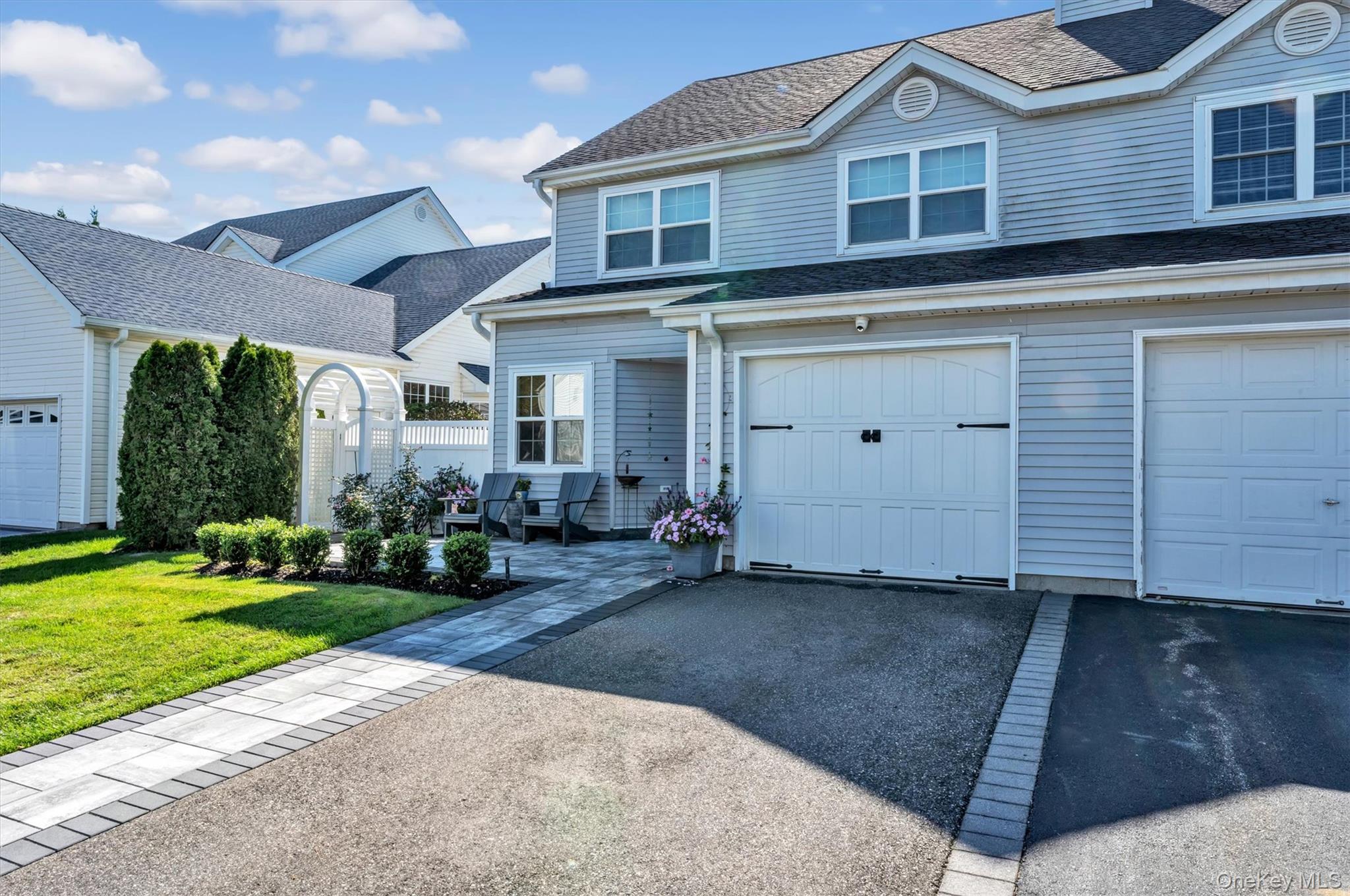 #2 photo, 60 Herrels Circle, Melville , NY 11747