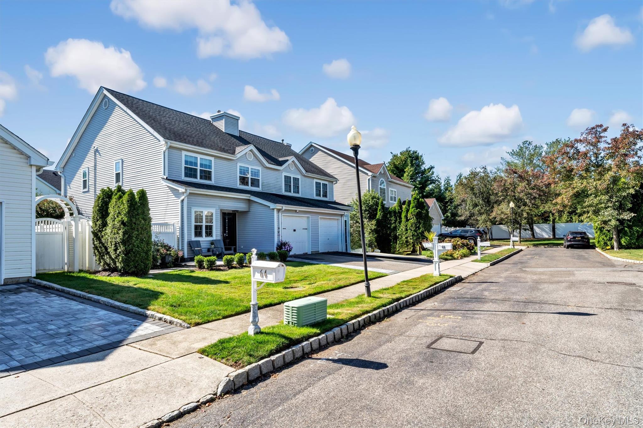 #5 photo, 60 Herrels Circle, Melville , NY 11747