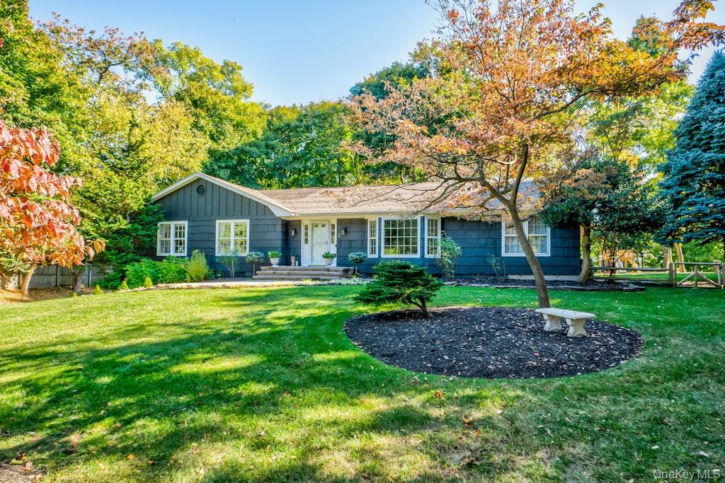 #1 photo, 5 Pebble Hill Court, Northport , NY 11768