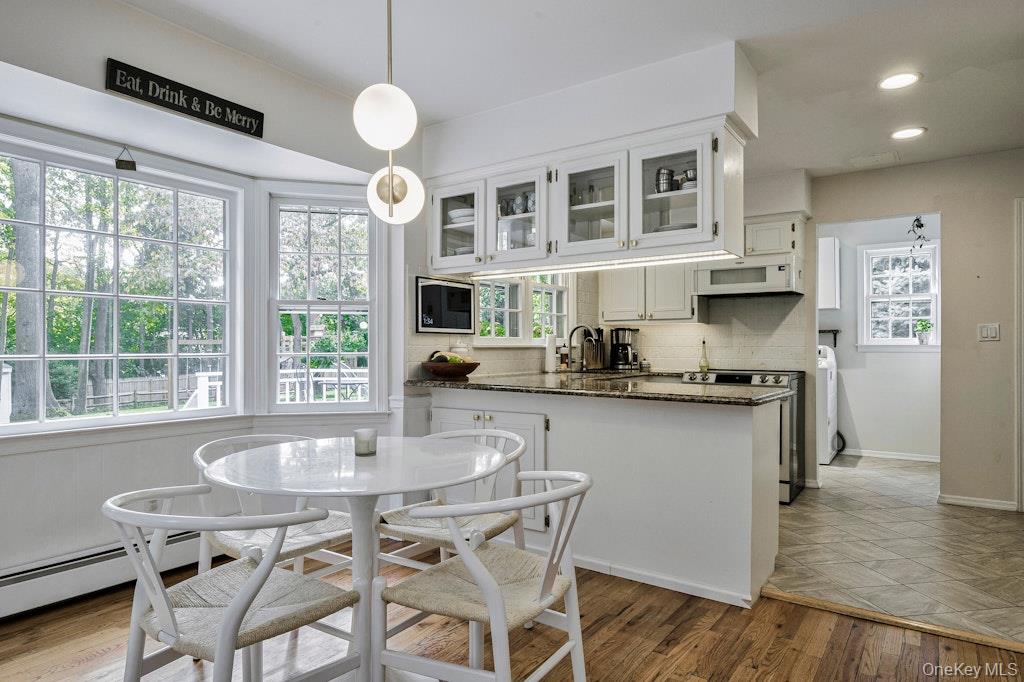 #11 photo, 5 Pebble Hill Court, Northport , NY 11768