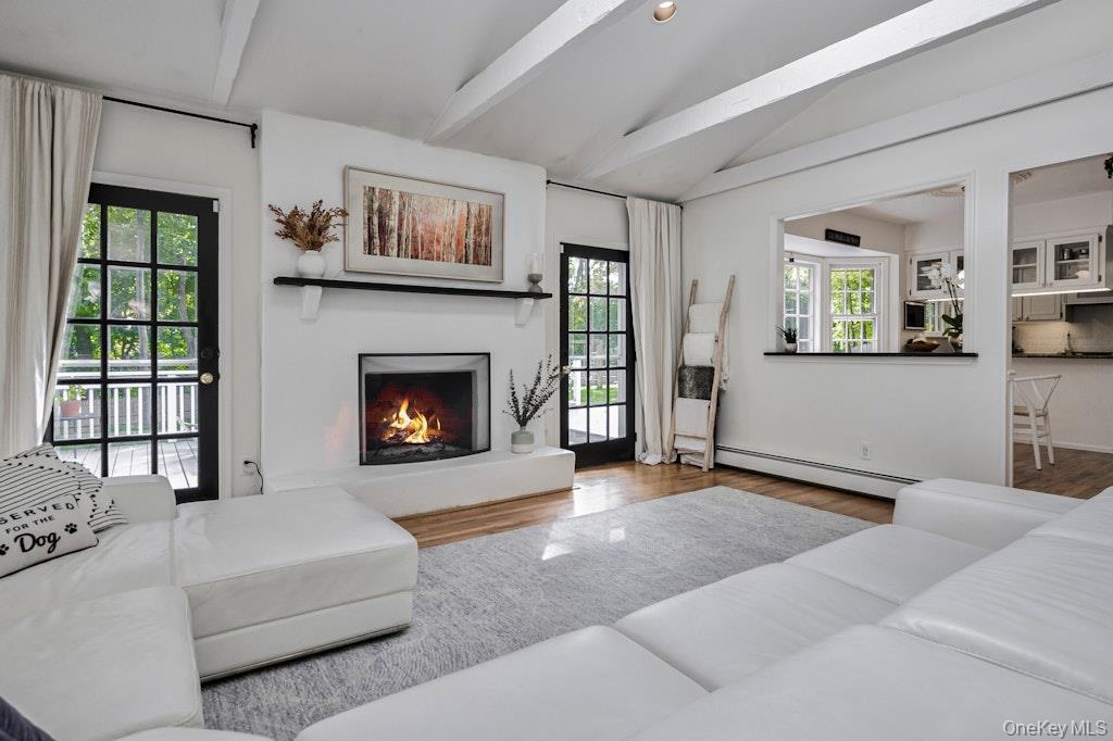 #14 photo, 5 Pebble Hill Court, Northport , NY 11768