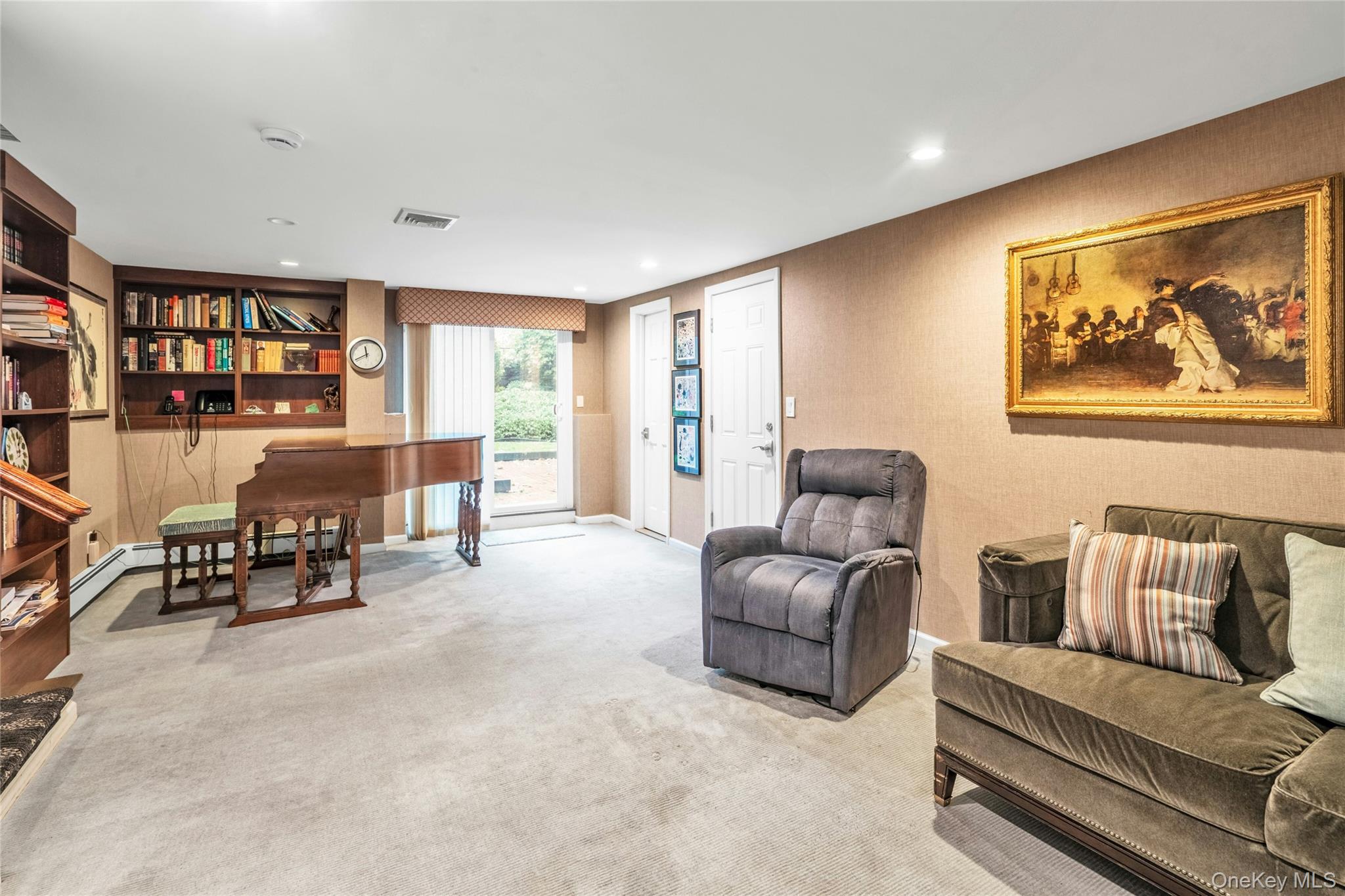 #11 photo, 36 Burton Avenue, Plainview , NY 11803