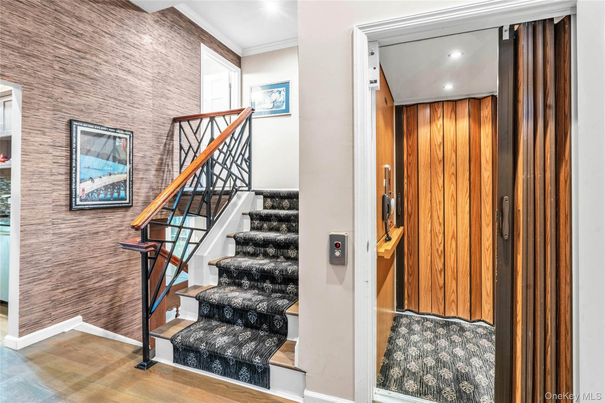 #6 photo, 36 Burton Avenue, Plainview , NY 11803