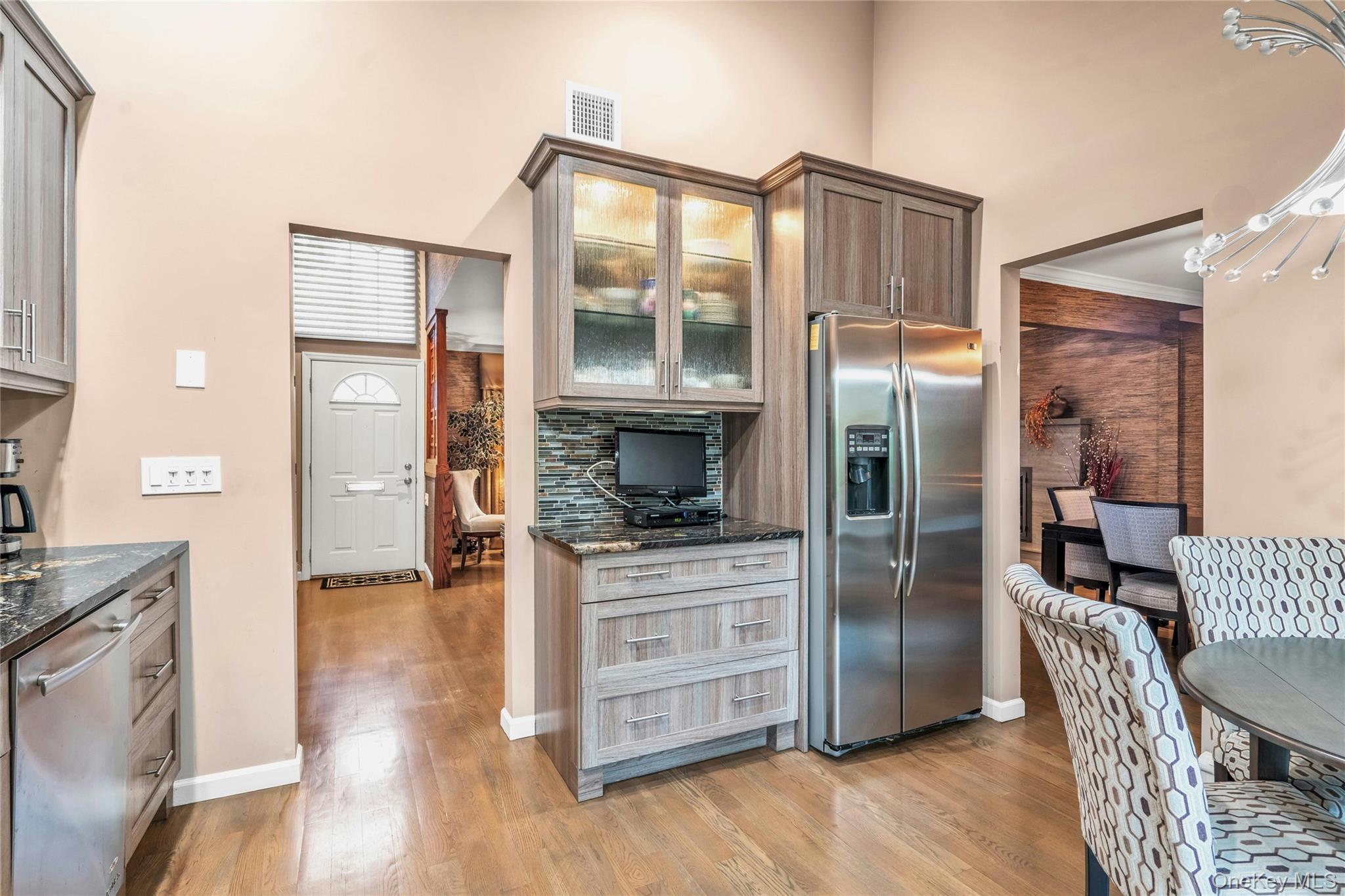 #9 photo, 36 Burton Avenue, Plainview , NY 11803