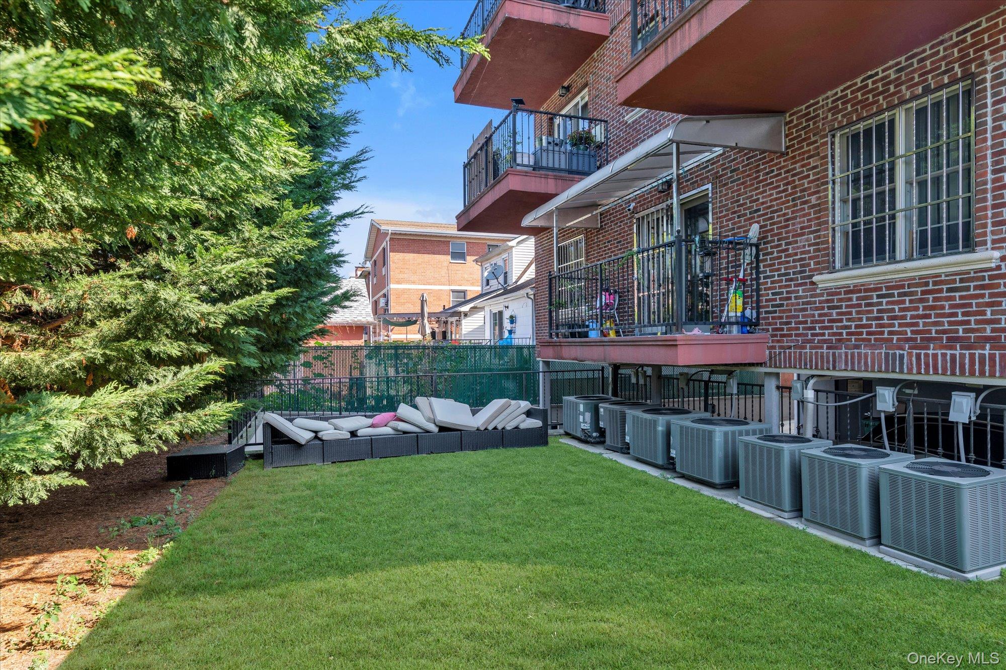 #17 photo, 40-38 194 Street, Bayside , NY 11358