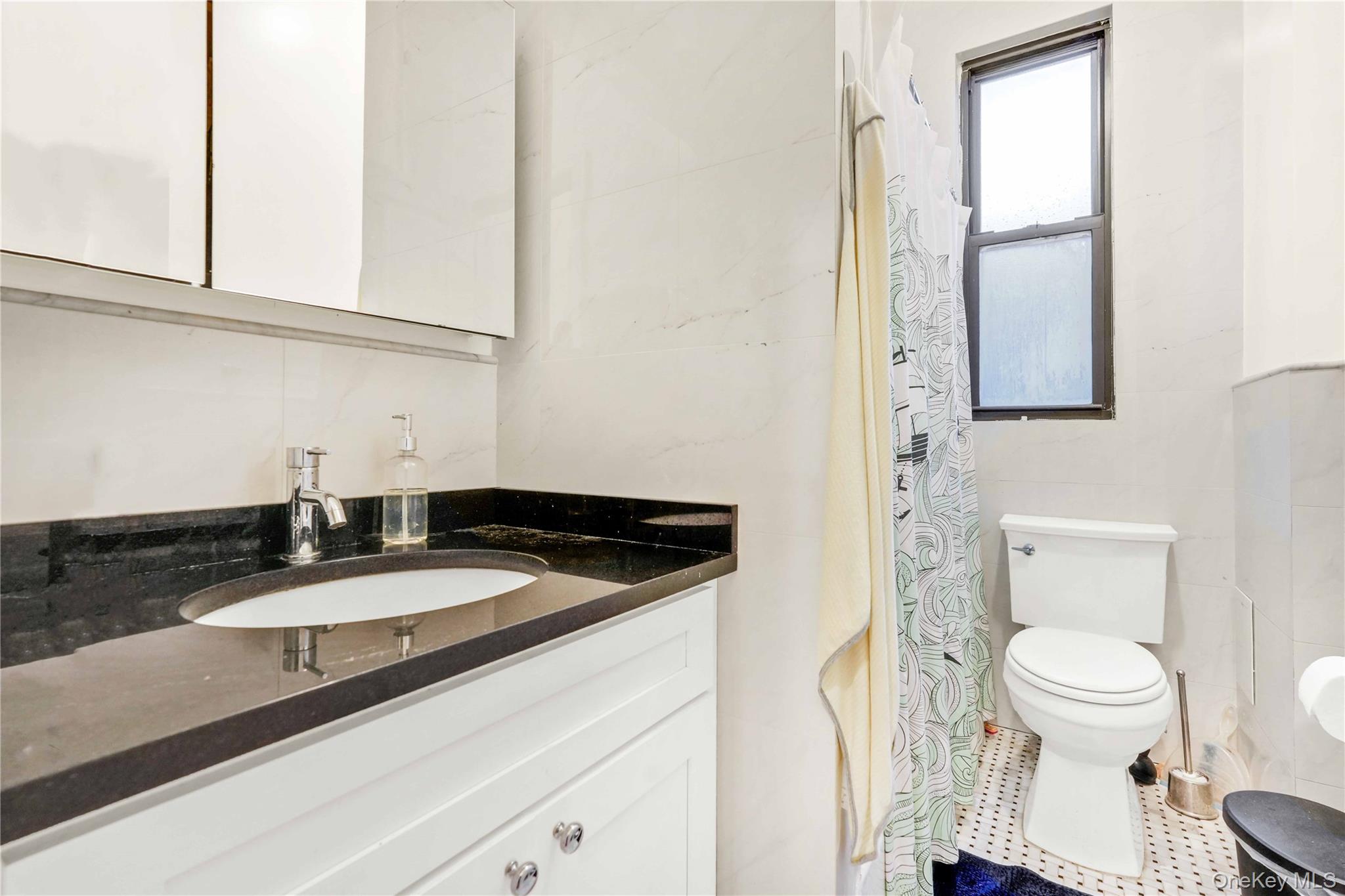 #15 photo, 115-25 Metropolitan Avenue, Kew Gardens , NY 11375