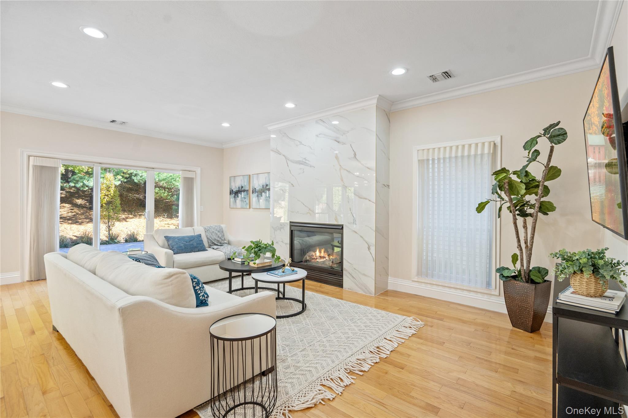 #13 photo, 176 Sagamore Drive, Plainview , NY 11803