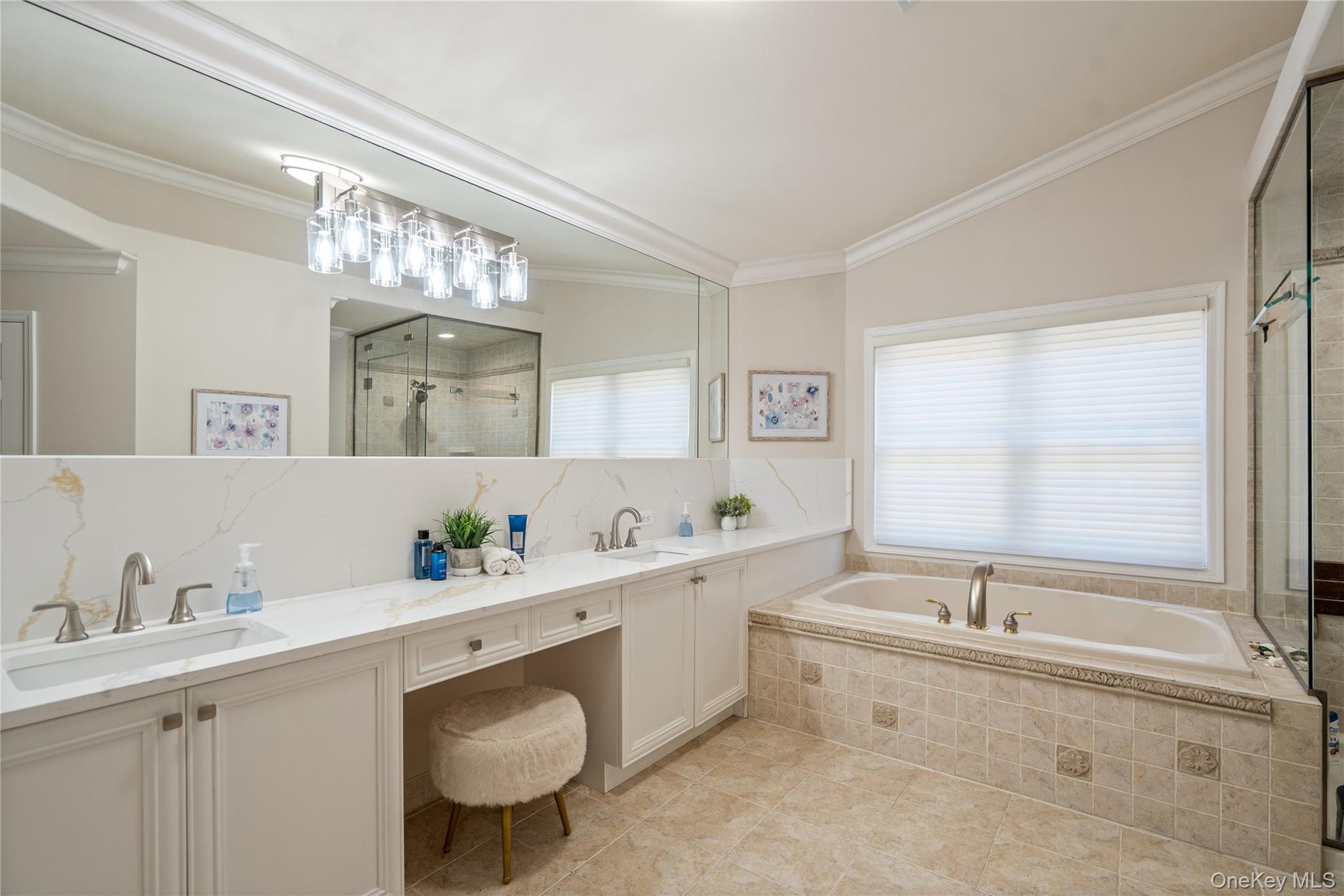 #17 photo, 176 Sagamore Drive, Plainview , NY 11803