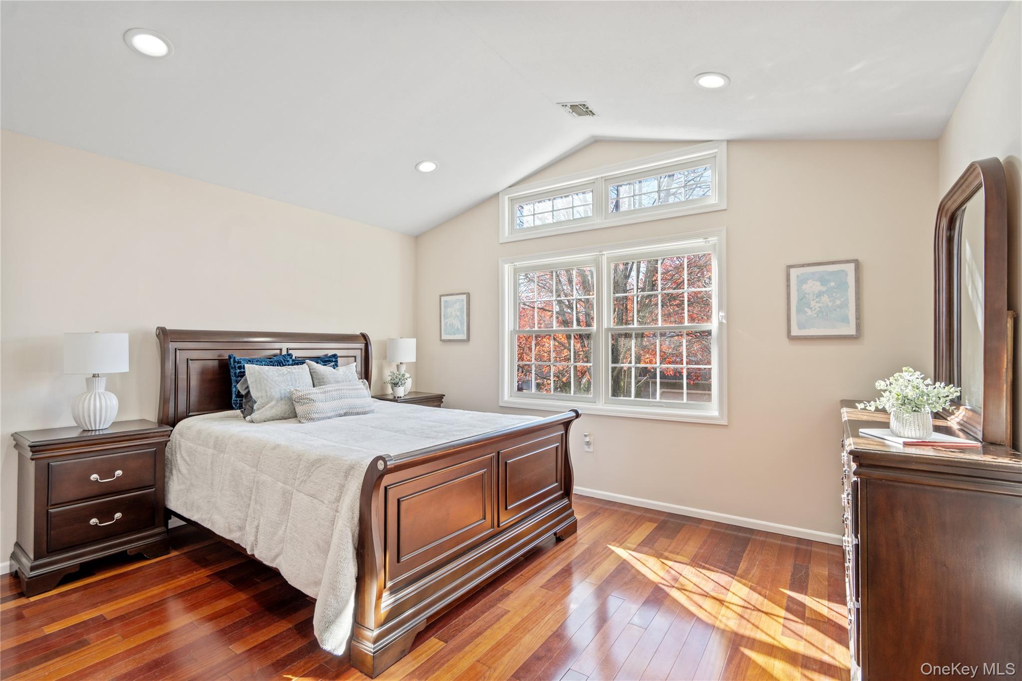 #19 photo, 176 Sagamore Drive, Plainview , NY 11803