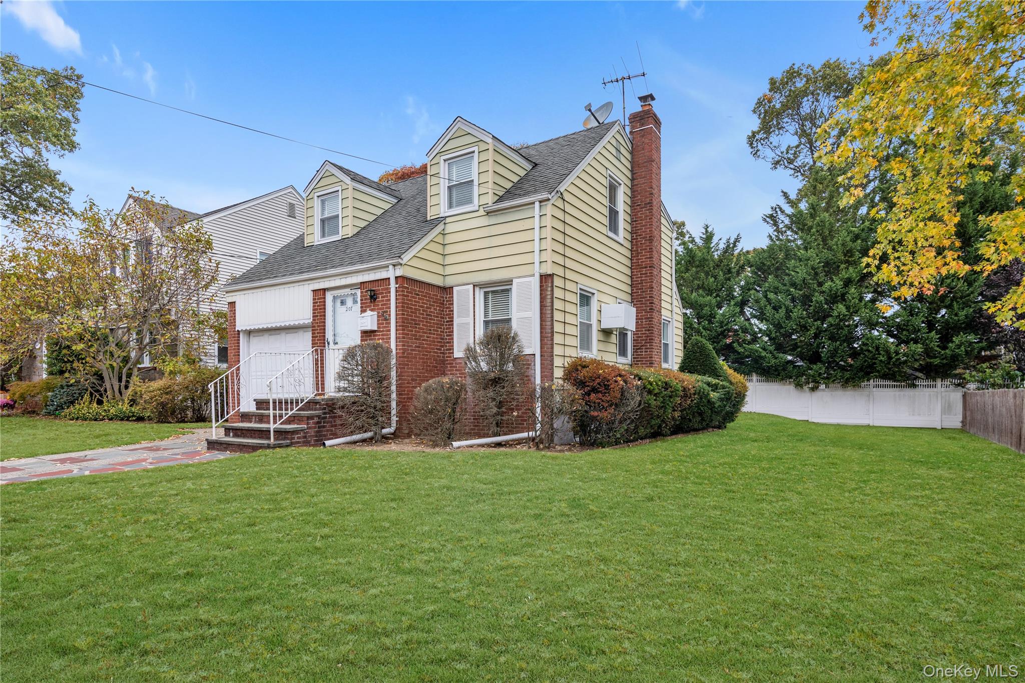 #17 photo, 207 Motley Street, Valley Stream , NY 11580