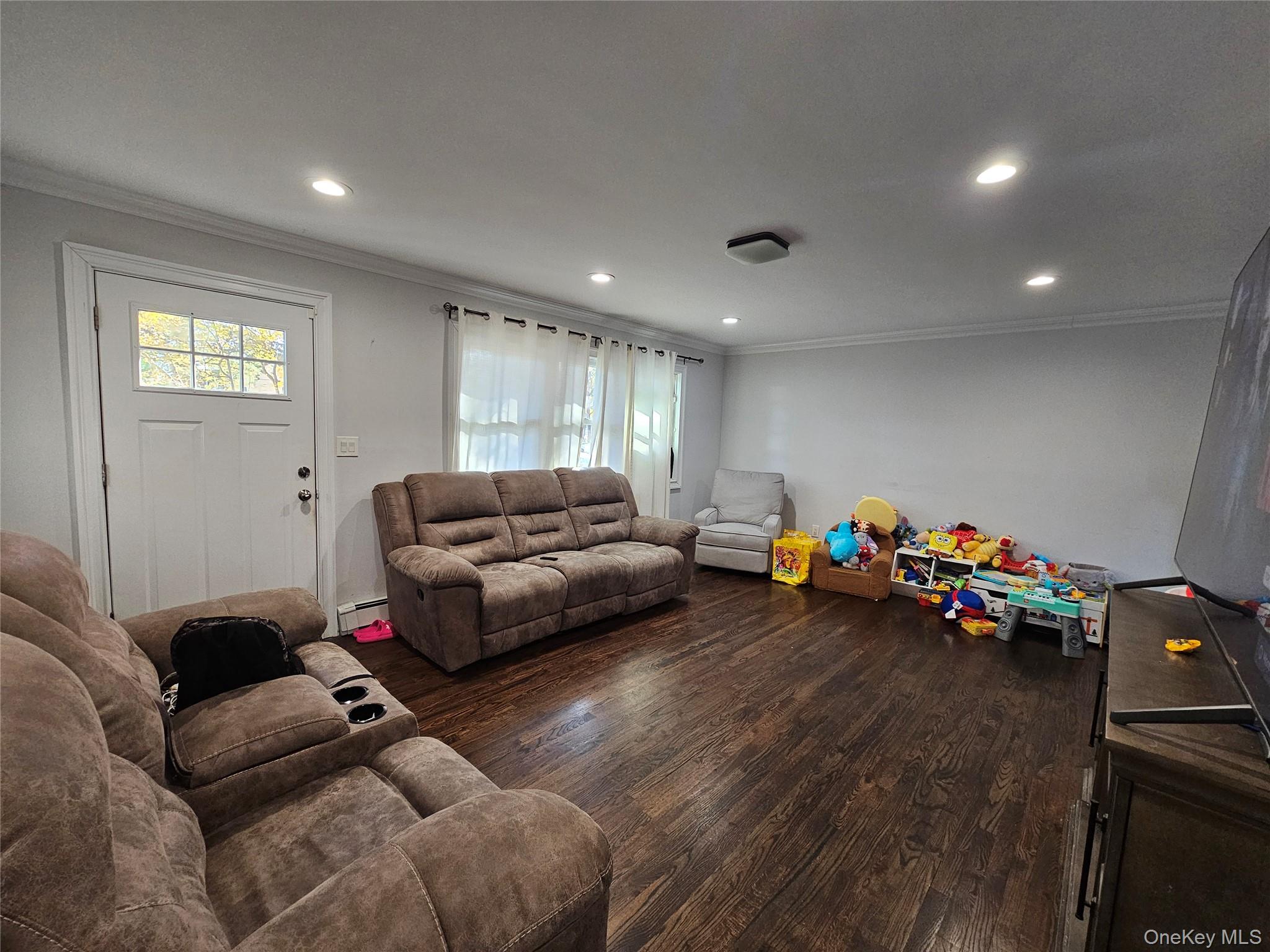 #4 photo, 228 Hudson Avenue, Lake Grove , NY 11755