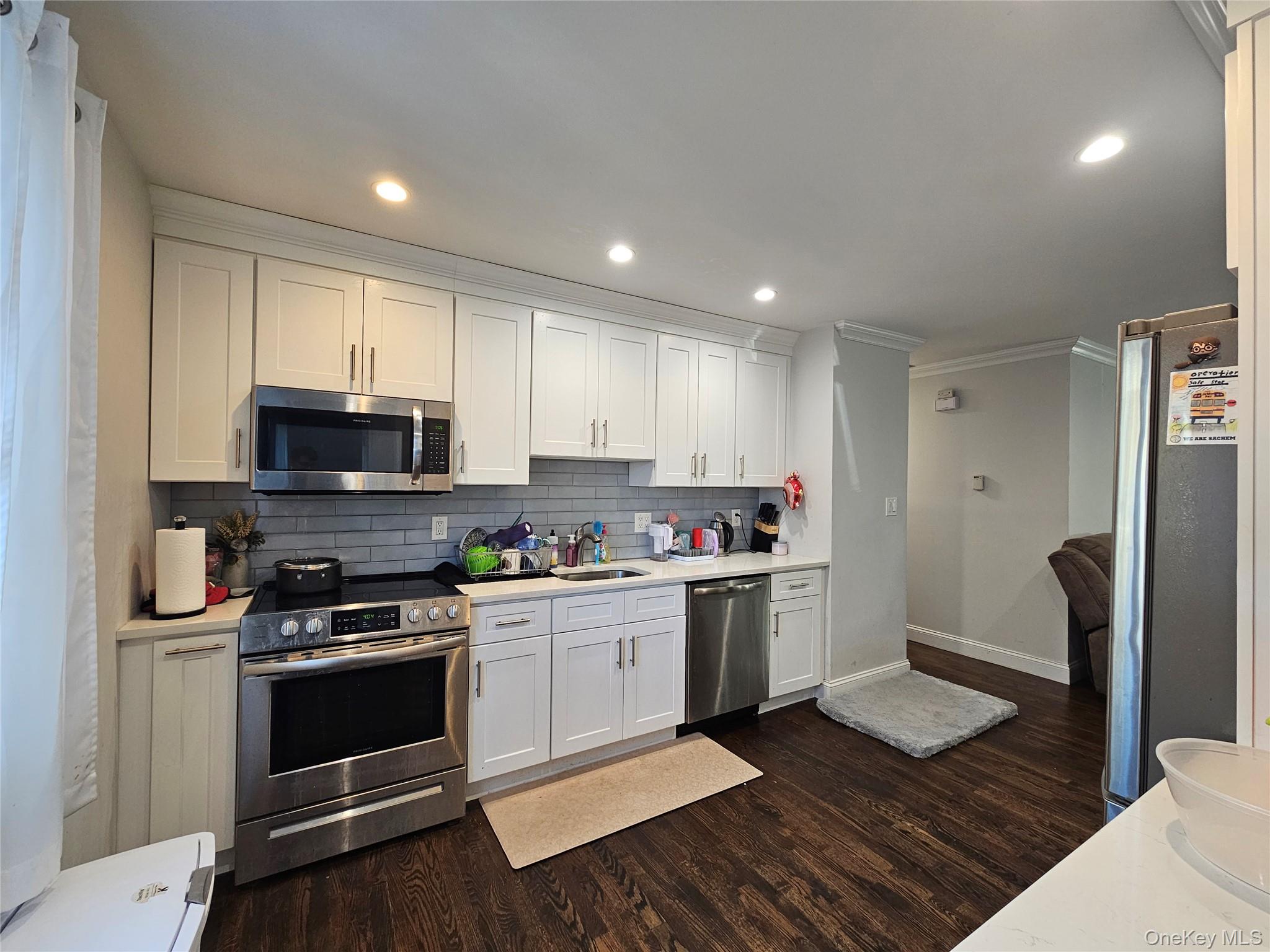 #5 photo, 228 Hudson Avenue, Lake Grove , NY 11755