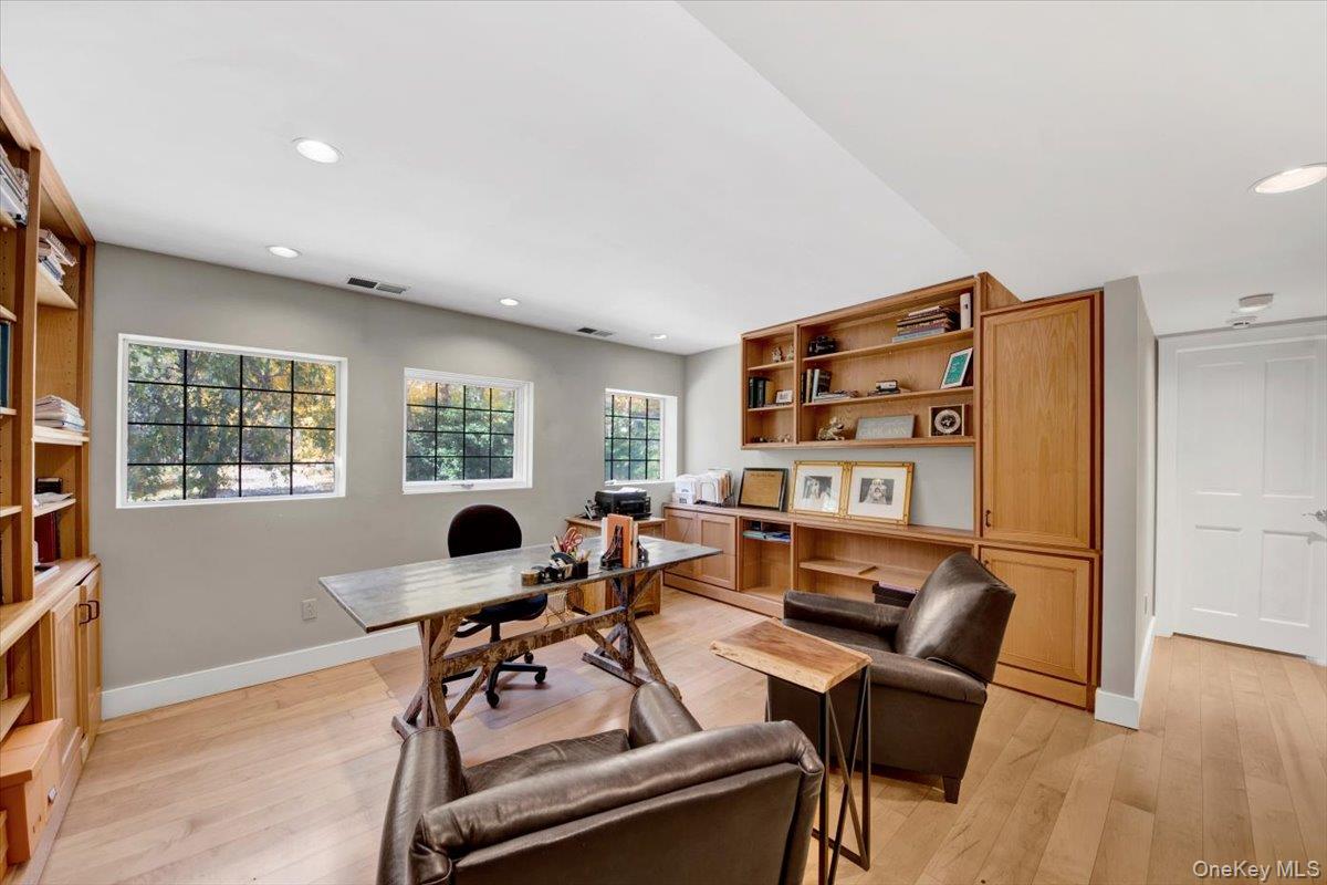 #14 photo, 183 McLain Street, Bedford Corners , NY 10549