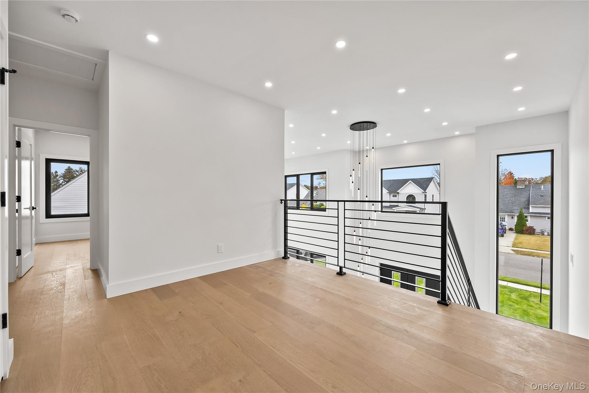 #18 photo, 48 Martin Lane, Westbury , NY 11590