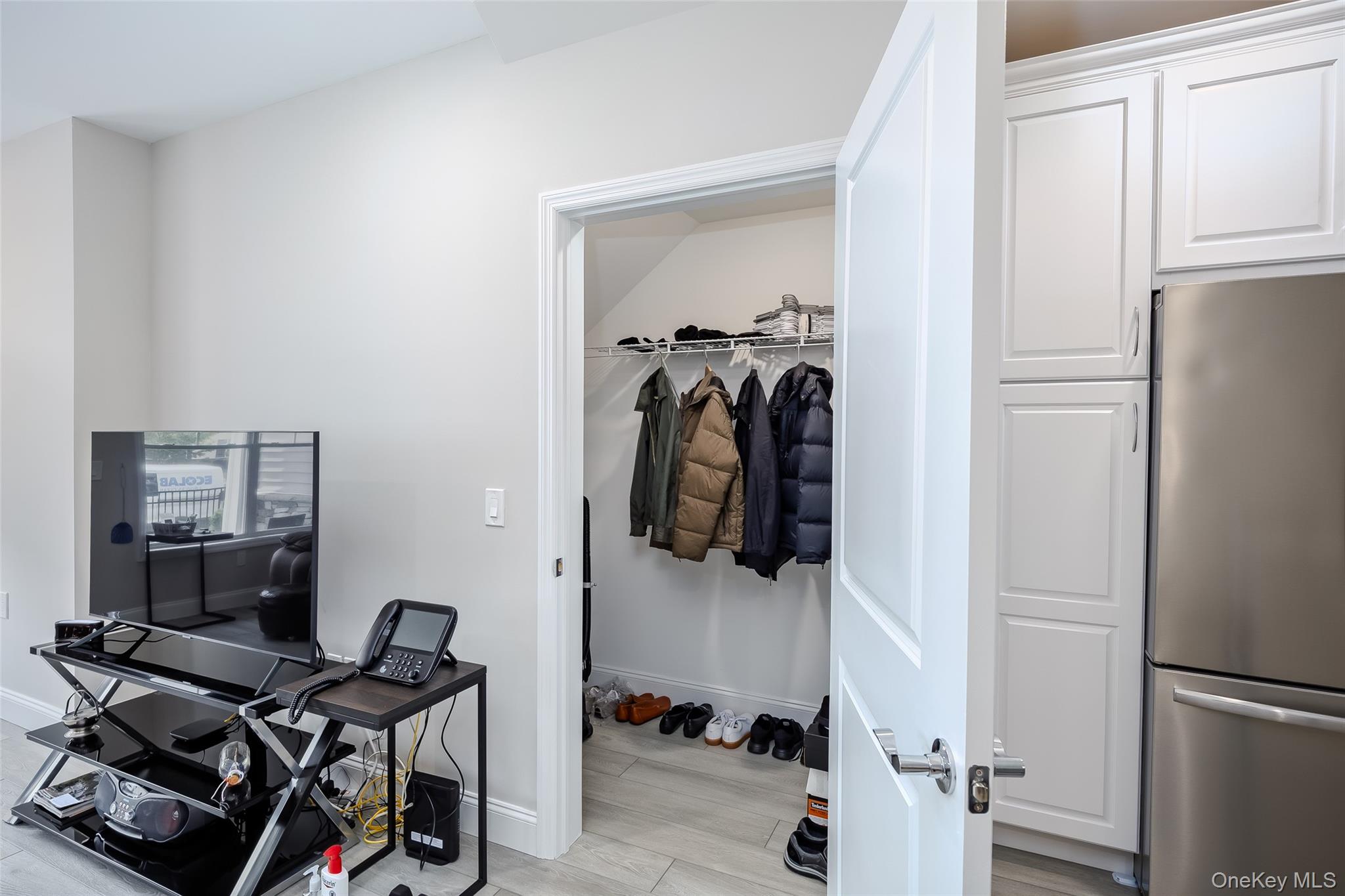 #12 photo, 261 Silver Timber Drive, Yaphank , NY 11980