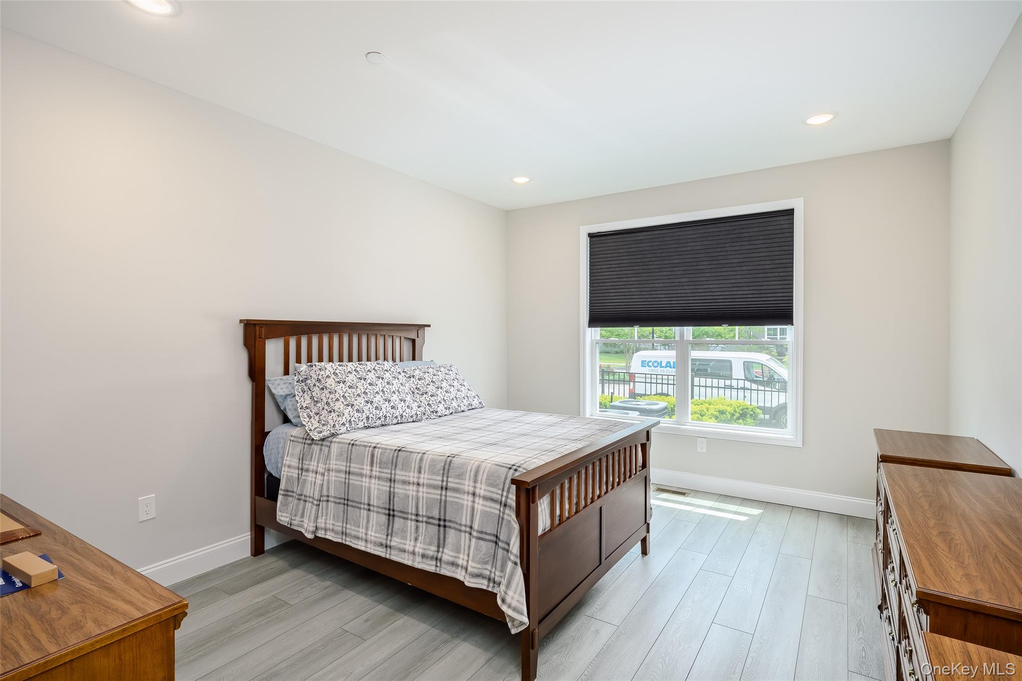 #13 photo, 261 Silver Timber Drive, Yaphank , NY 11980