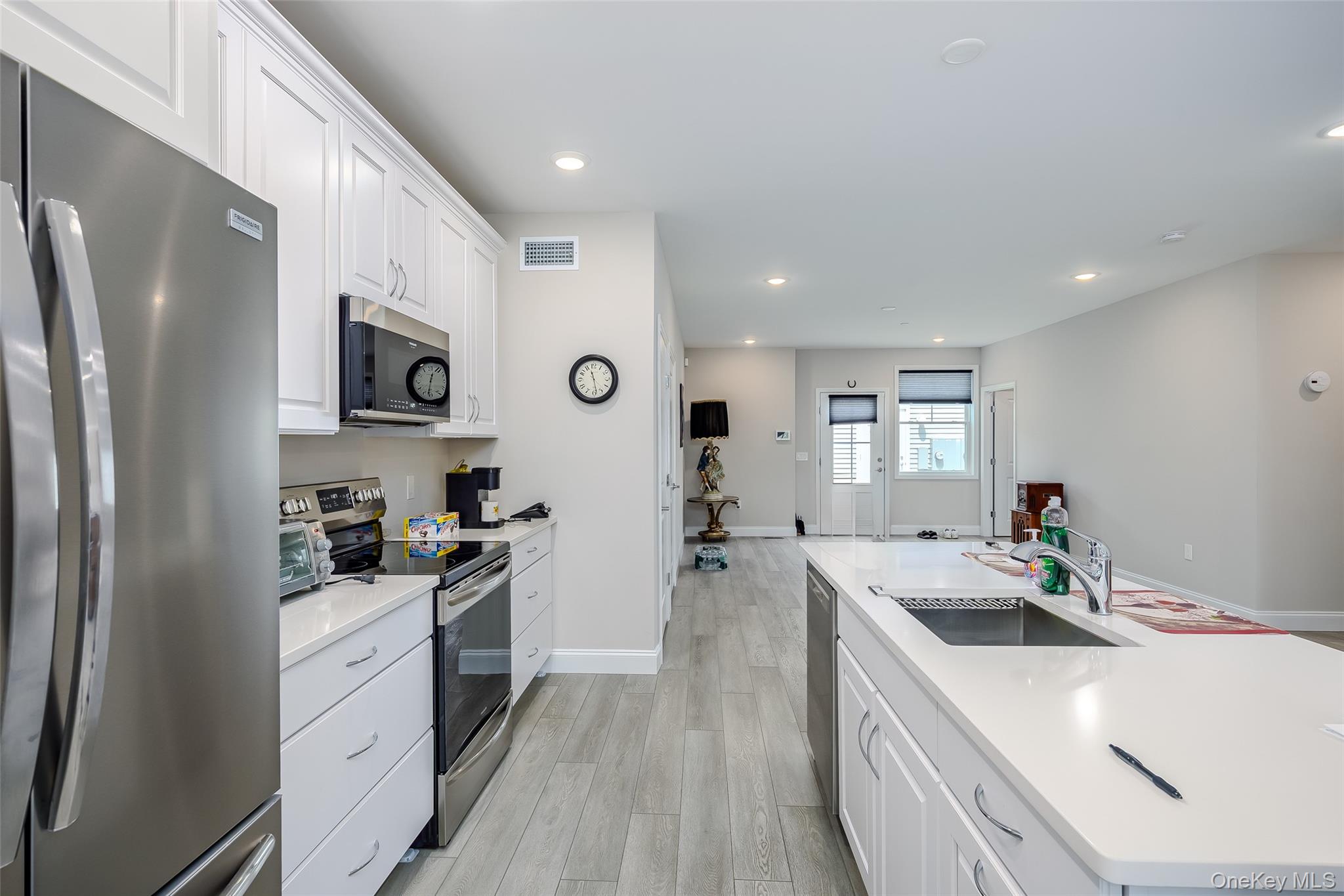 #6 photo, 261 Silver Timber Drive, Yaphank , NY 11980