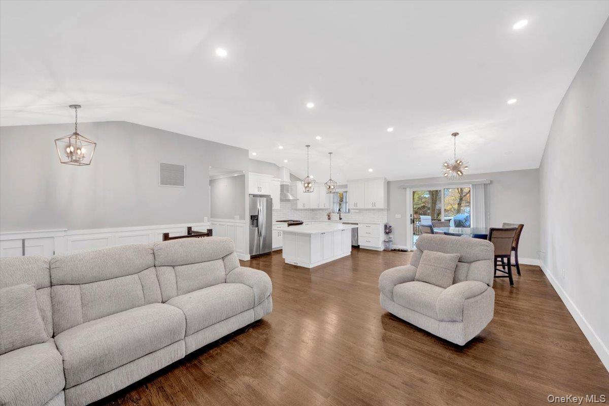 #10 photo, 157 Phyllis Court, Yorktown Heights , NY 10598