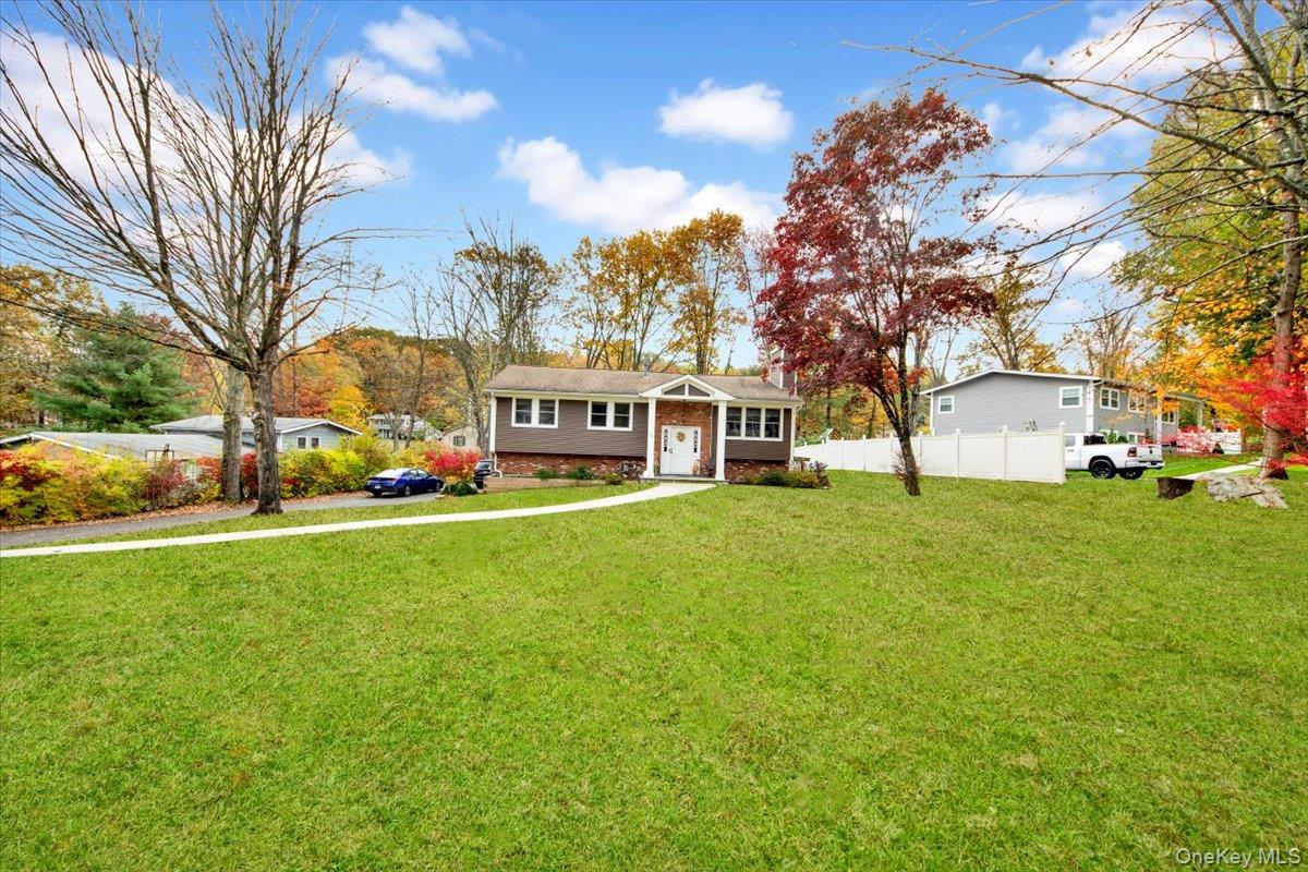 #2 photo, 157 Phyllis Court, Yorktown Heights , NY 10598