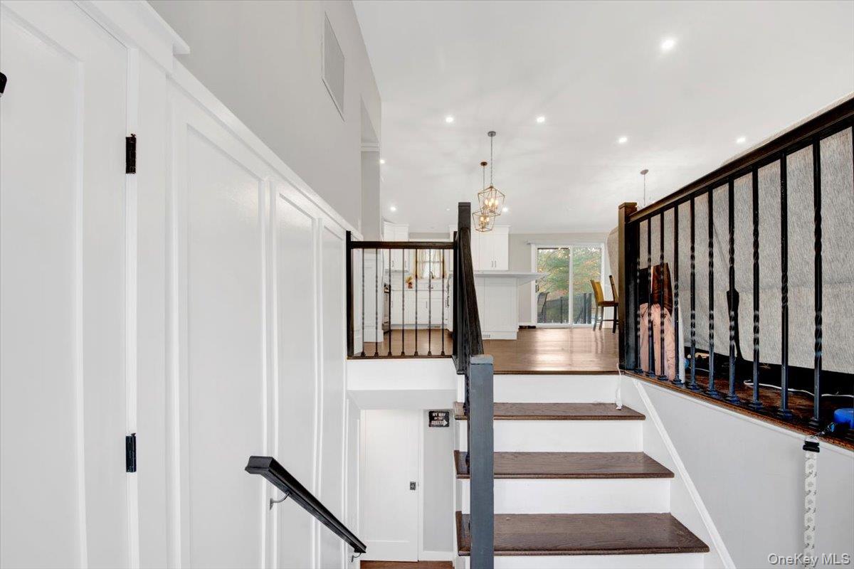 #3 photo, 157 Phyllis Court, Yorktown Heights , NY 10598