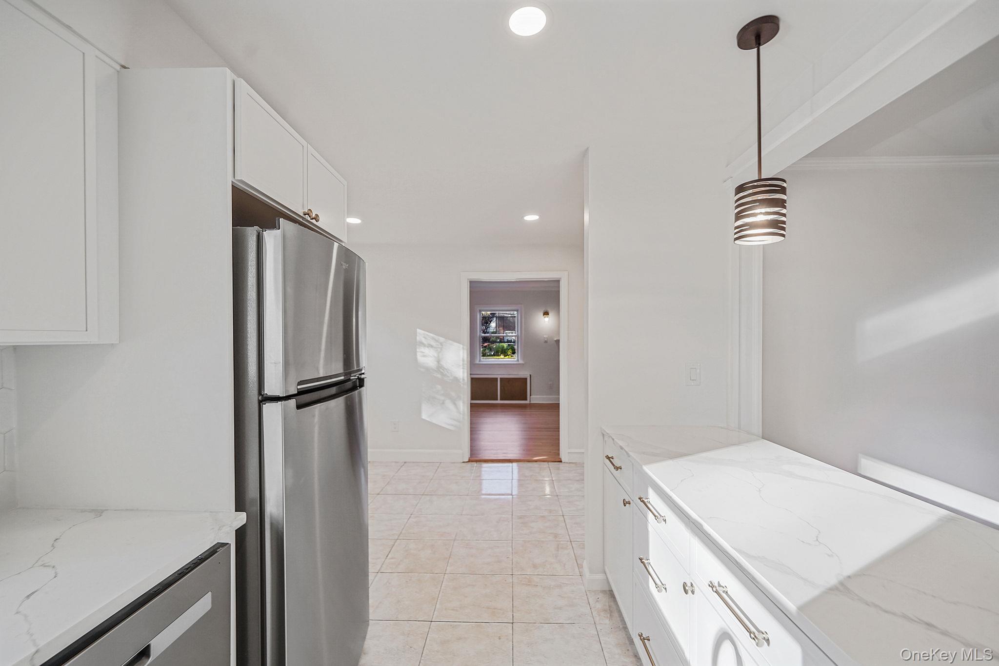 #17 photo, 25 Oxford Drive, Freeport , NY 11520