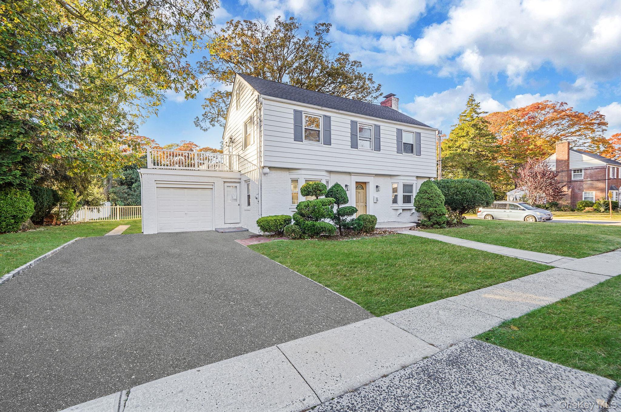 #2 photo, 25 Oxford Drive, Freeport , NY 11520