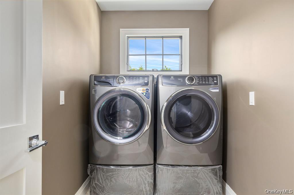 #20 photo, 16 Otsego Place, Jericho , NY 11753