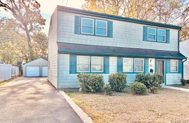 #2 photo, 112 W Scudder Avenue, Copiague , NY 11726