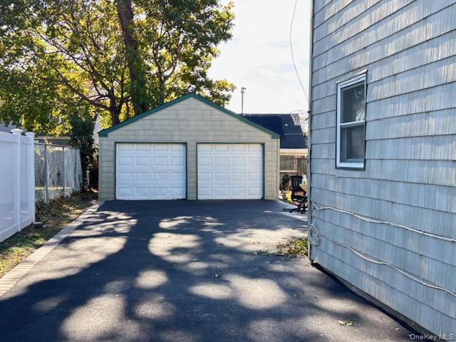 #3 photo, 112 W Scudder Avenue, Copiague , NY 11726