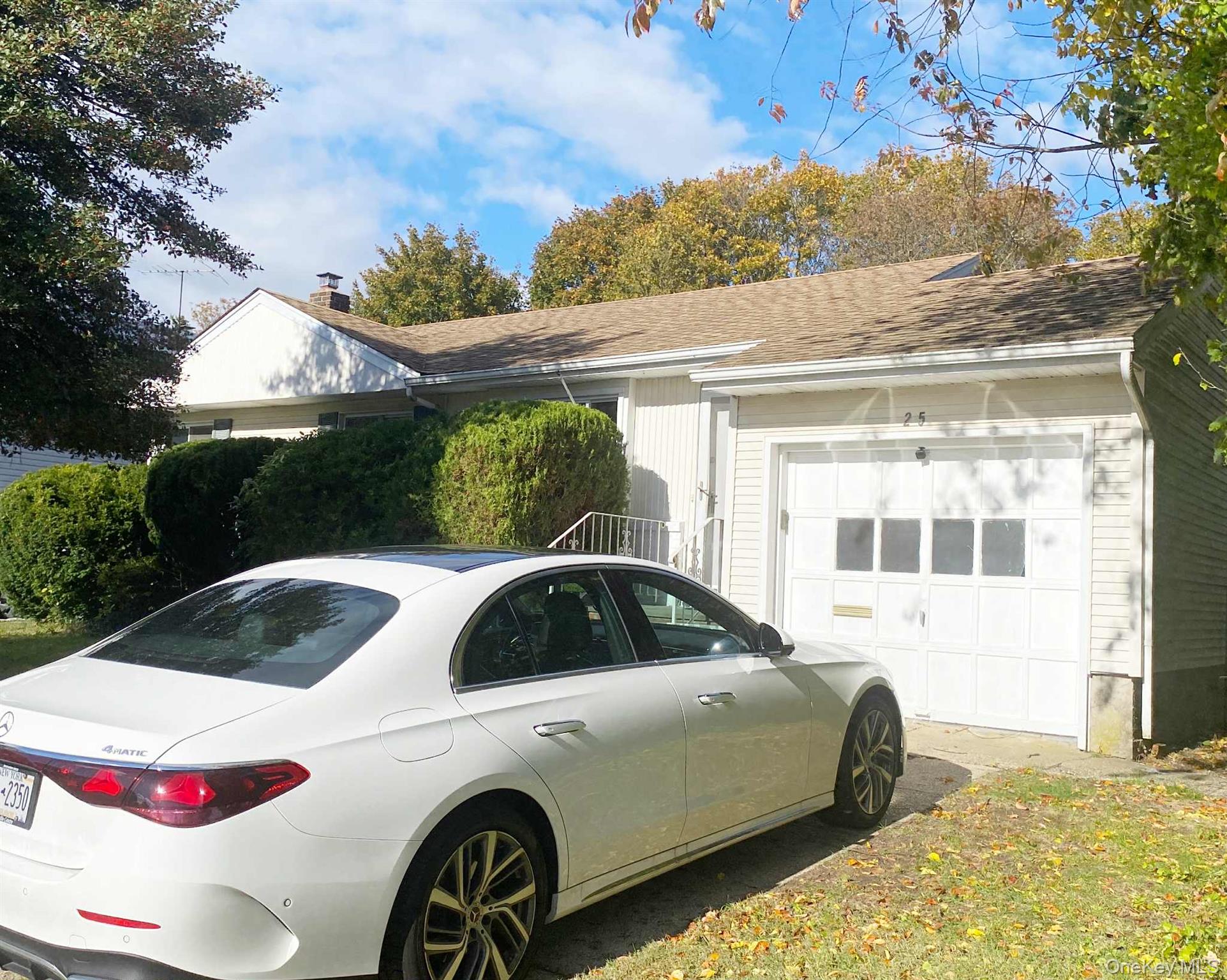 #1 photo, 25 Margaret Drive, Plainview , NY 11803