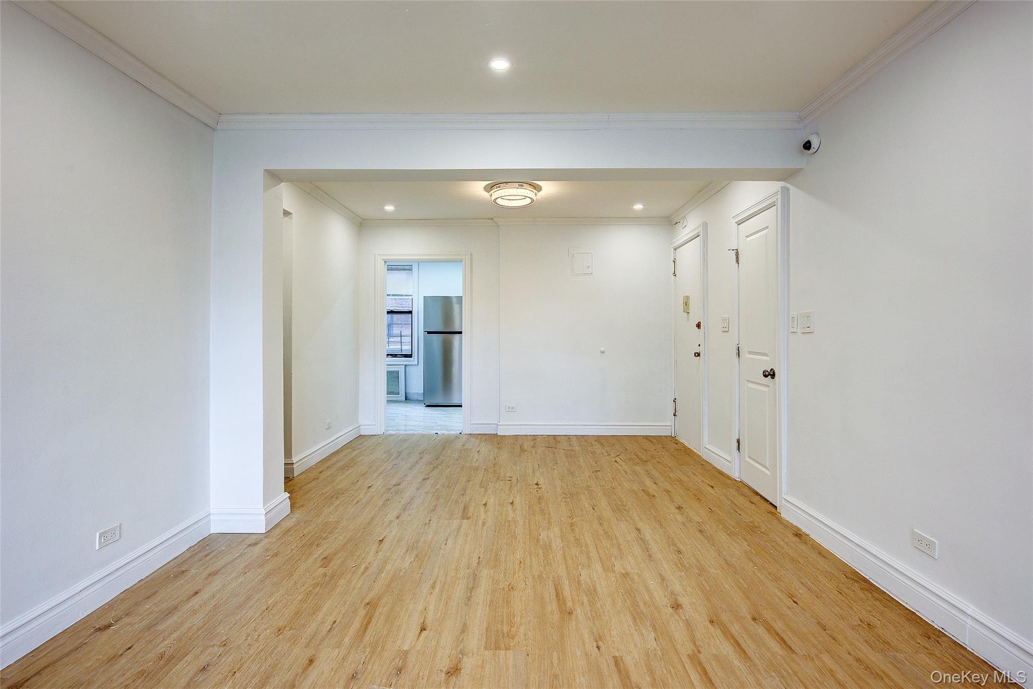 #14 photo, 100-25 Queens Boulevard, Forest Hills , NY 11375