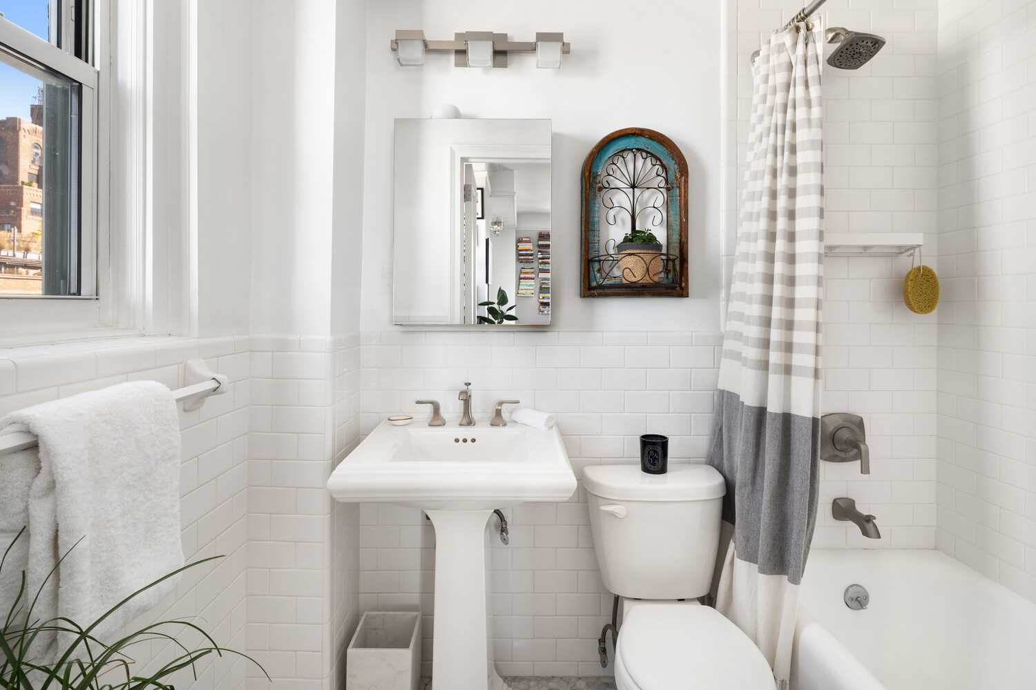 #5 photo, 304 W 75TH Street, Upper West Side , NY 10023