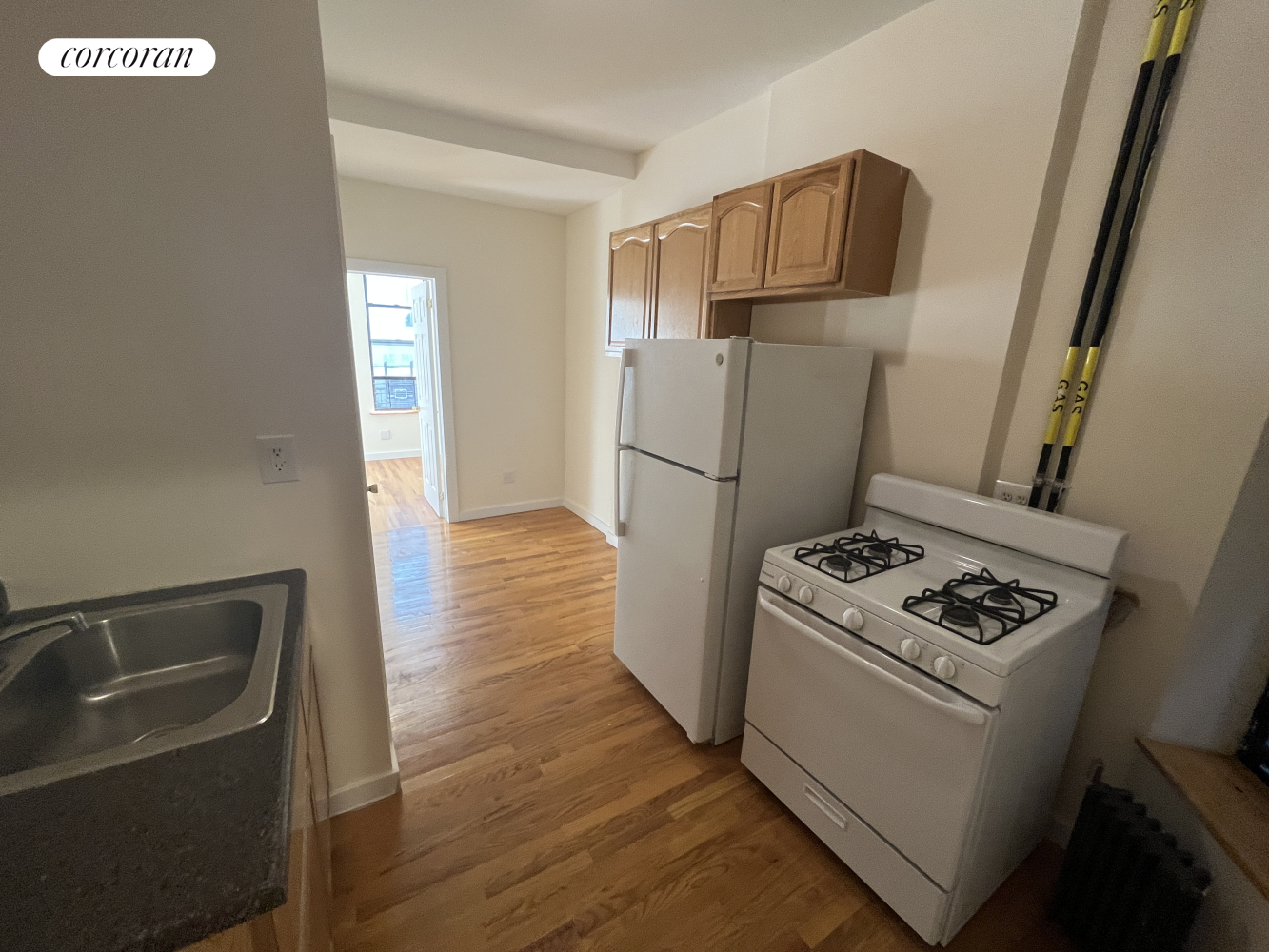 #4 photo, New York City, Yorkville , NY 10128