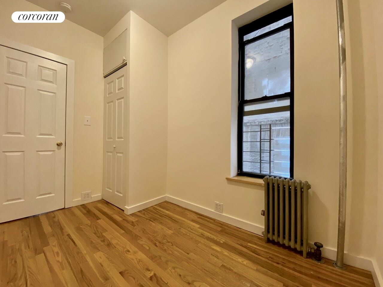 #5 photo, New York City, Yorkville , NY 10128