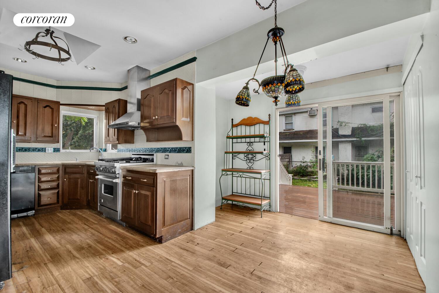 #7 photo, 34 WALDORF Court, Ditmas Park , NY 11230