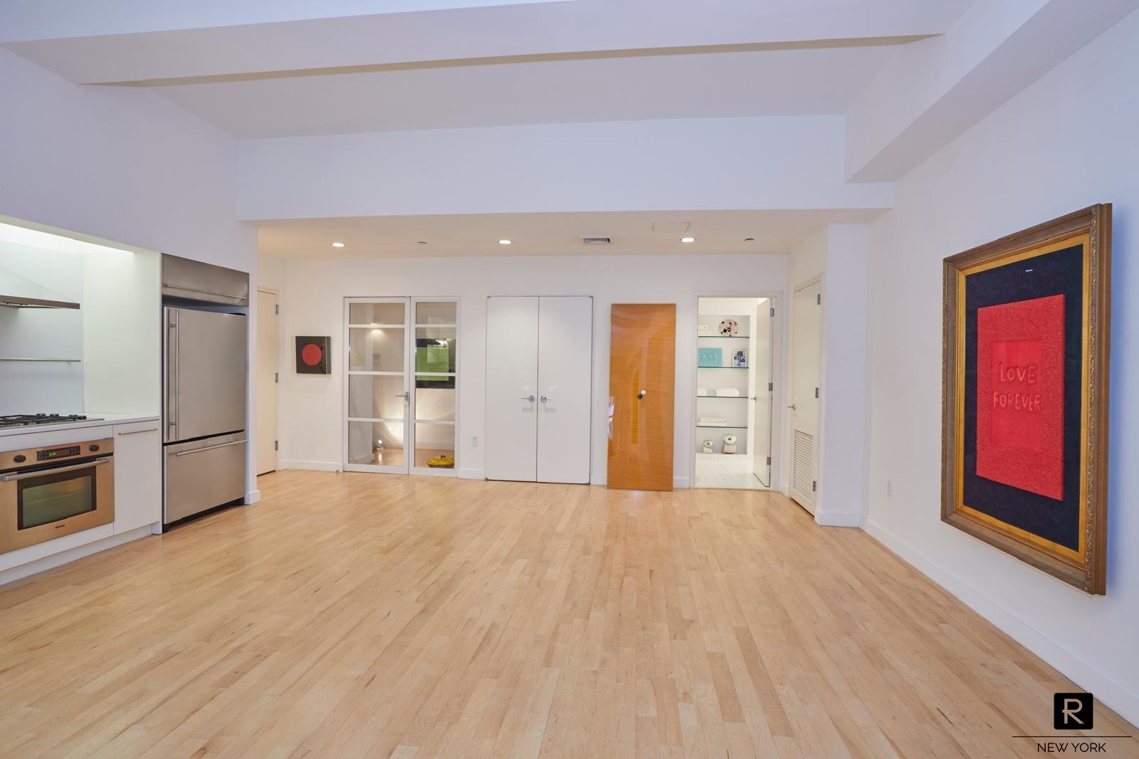 #17 photo, 15 Broad Street, Financial District , NY 10005