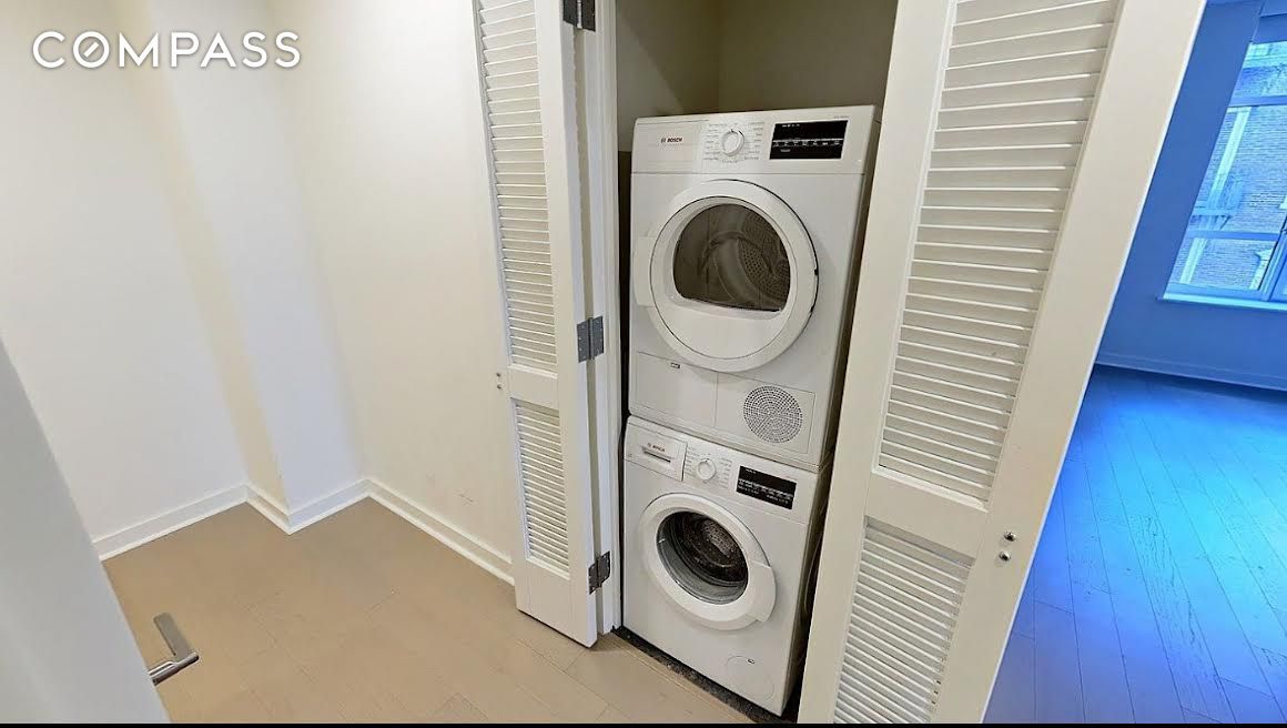 #4 photo, Brooklyn, Downtown Brooklyn , NY 11201