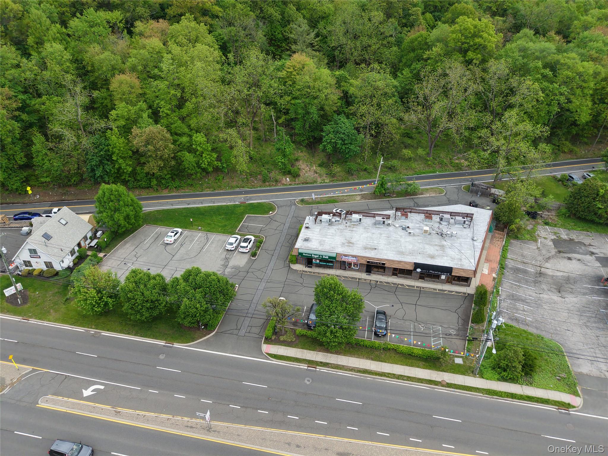 #1 photo, 589 Route 303, Blauvelt , NY 10913