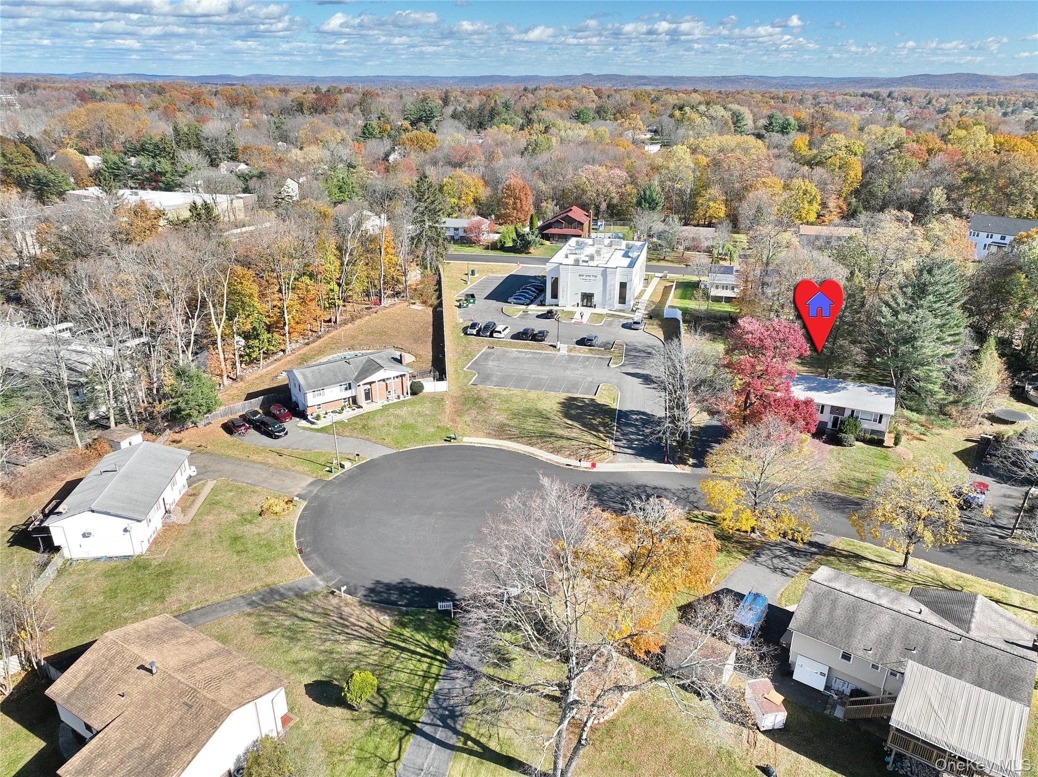 #3 photo, 6 Roxbury Court, Chestnut Ridge , NY 10977