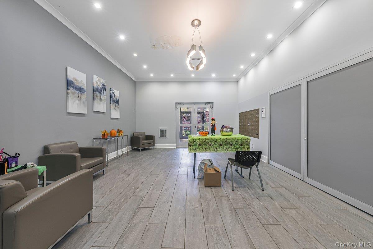 #14 photo, 270 N Broadway, Yonkers , NY 10701