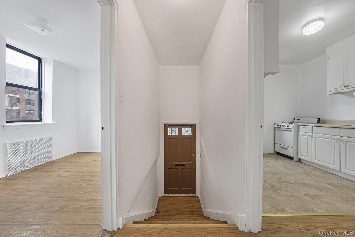 #4 photo, 270 N Broadway, Yonkers , NY 10701