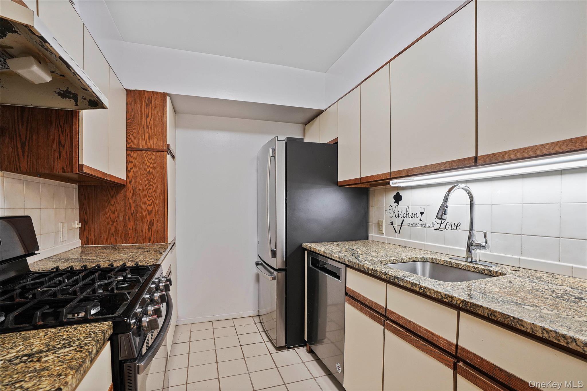 #15 photo, 66 Crisfield Street, Yonkers , NY 10710