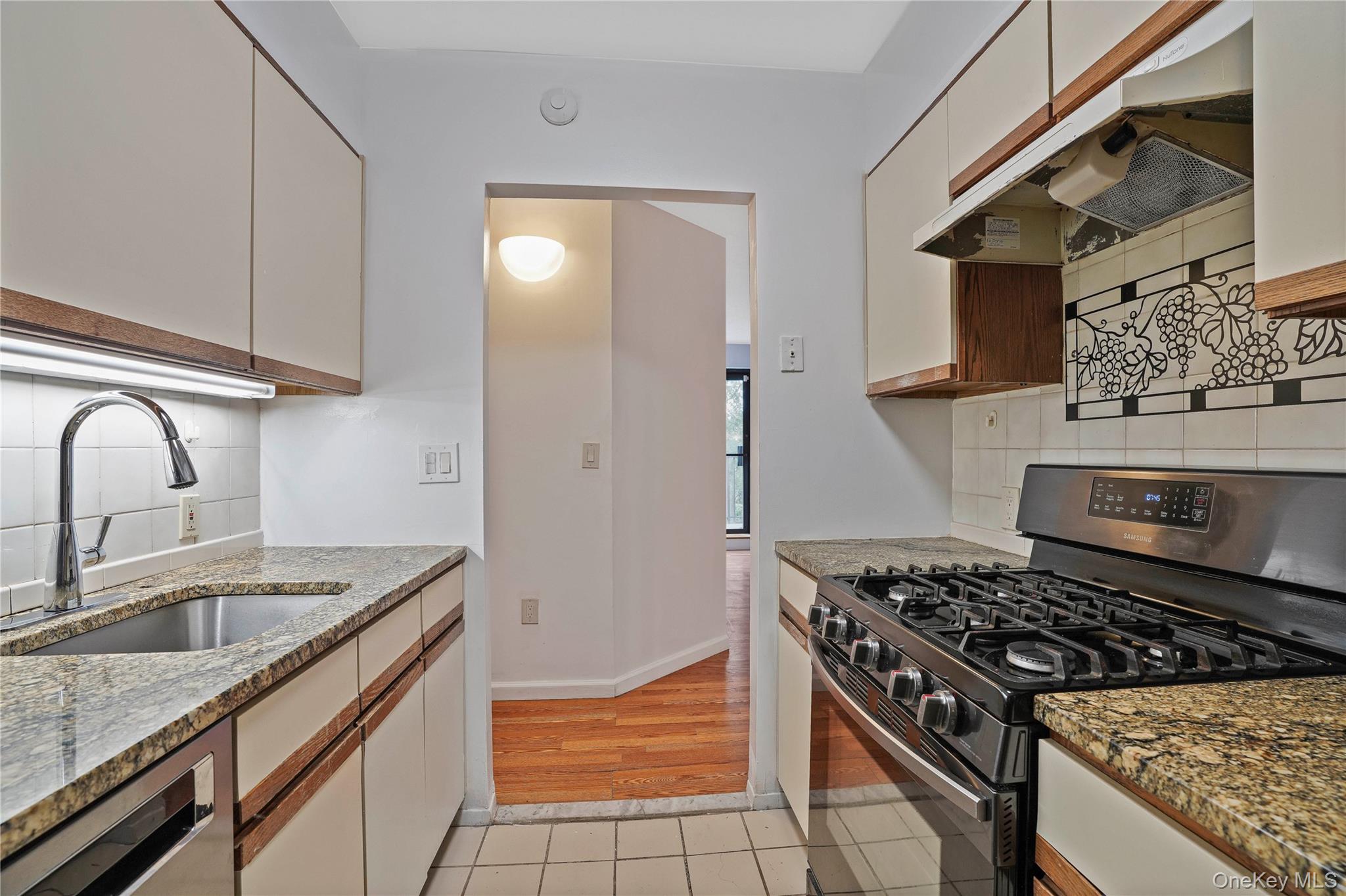 #17 photo, 66 Crisfield Street, Yonkers , NY 10710