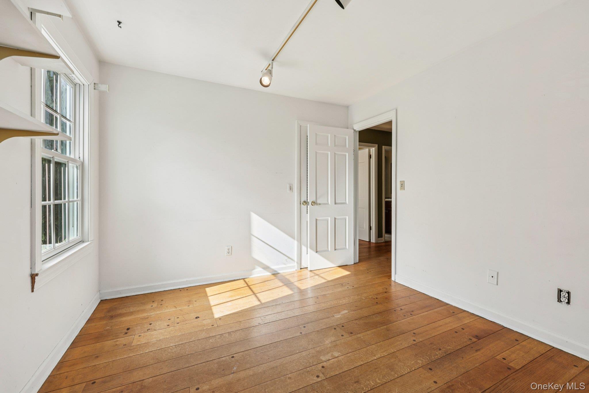 #16 photo, 83 N Grant Avenue, Congers , NY 10920